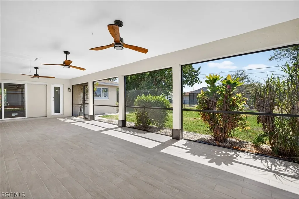 1308 SE 33rd Street Cape Coral FL 33904
