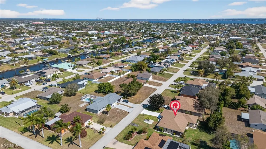 1308 SE 33rd Street Cape Coral FL 33904