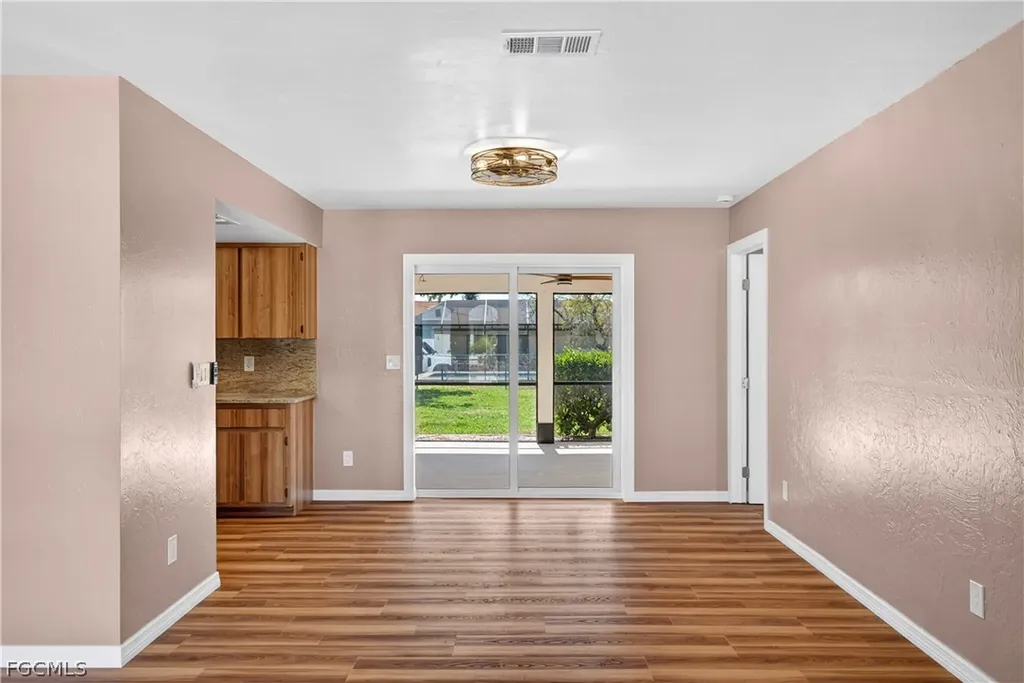 1308 SE 33rd Street Cape Coral FL 33904
