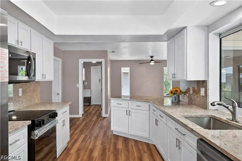 1308 SE 33rd Street Cape Coral FL 33904