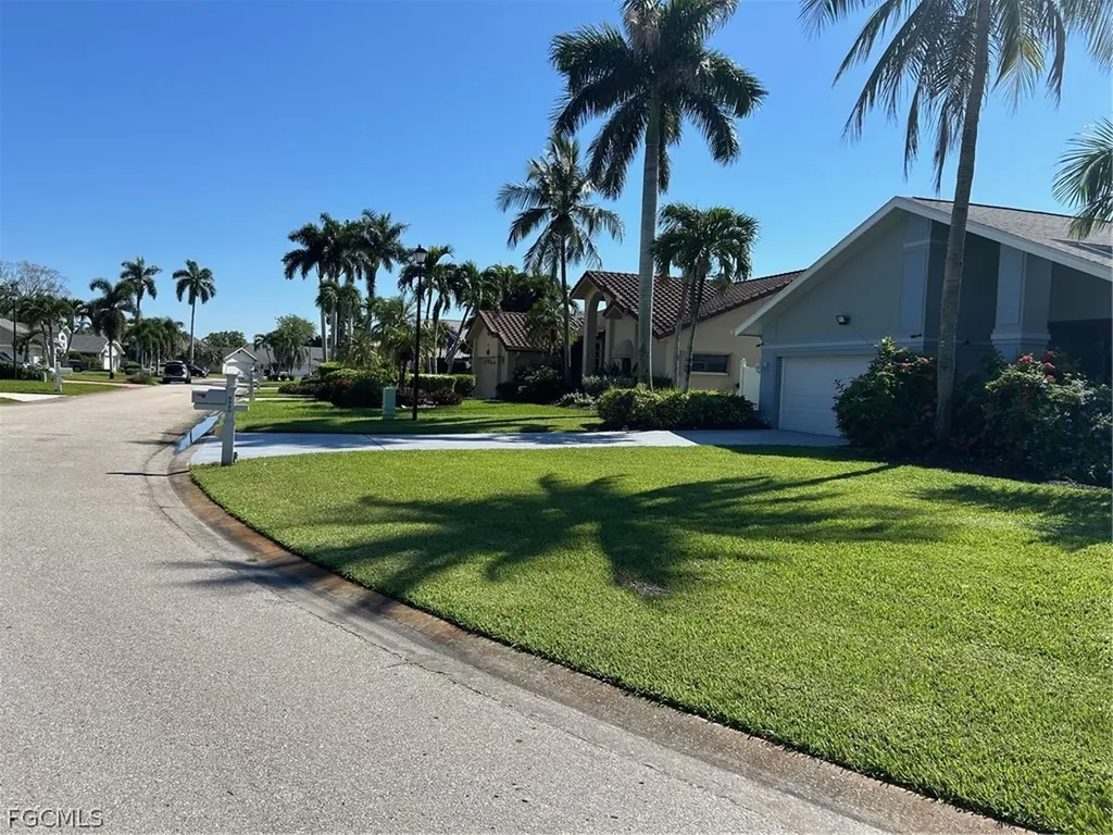 8860 Banyan Cove Circle Fort Myers FL 33919