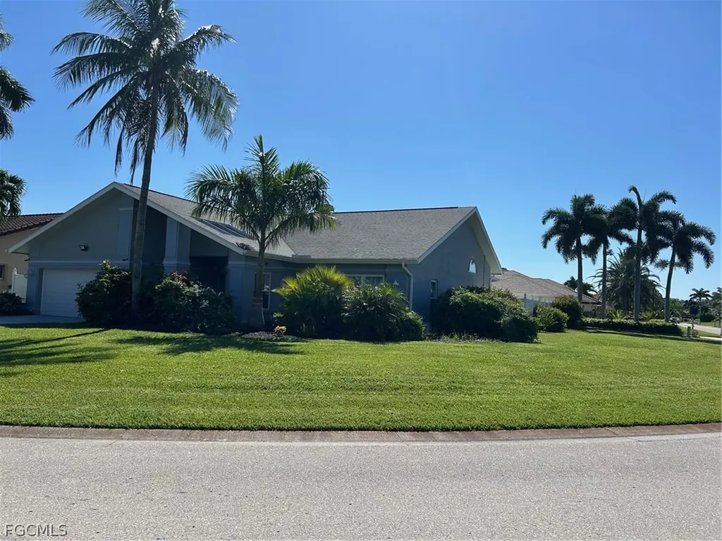 8860 Banyan Cove Circle Fort Myers FL 33919