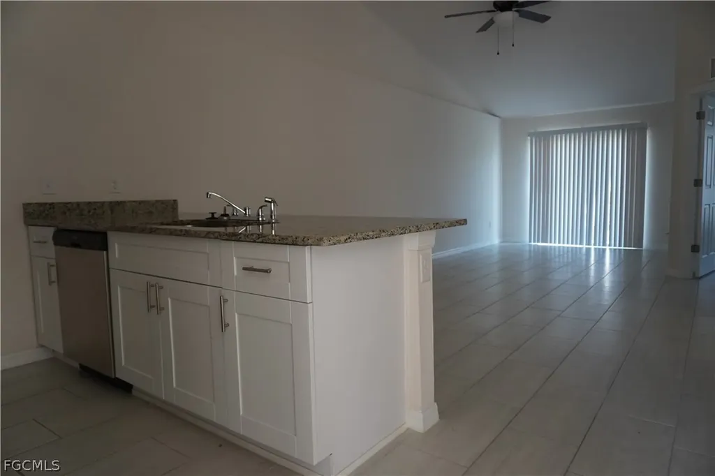 4351 Country Club Boulevard Cape Coral FL 33904