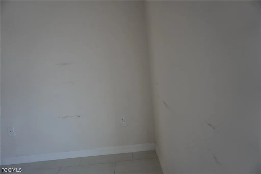 4351 Country Club Boulevard Cape Coral FL 33904