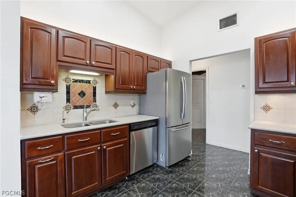 3218 Santa Barbara Boulevard N Cape Coral FL 33993