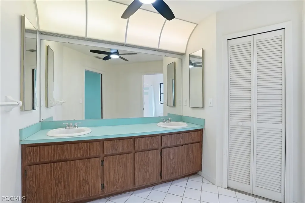 3218 Santa Barbara Boulevard N Cape Coral FL 33993