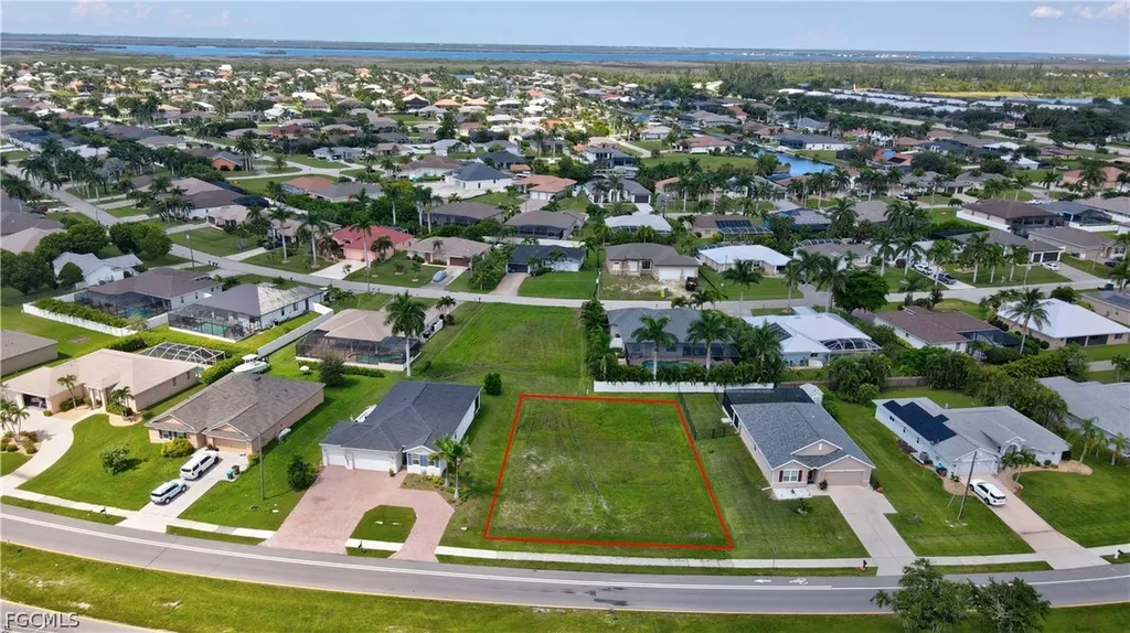 2536 Surfside Boulevard Cape Coral FL 33914