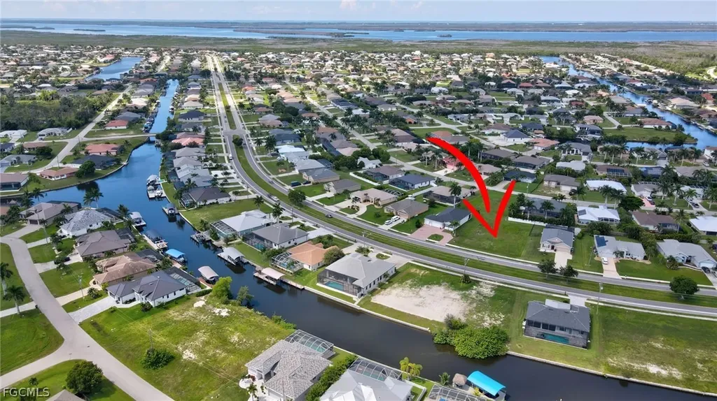 2536 Surfside Boulevard Cape Coral FL 33914
