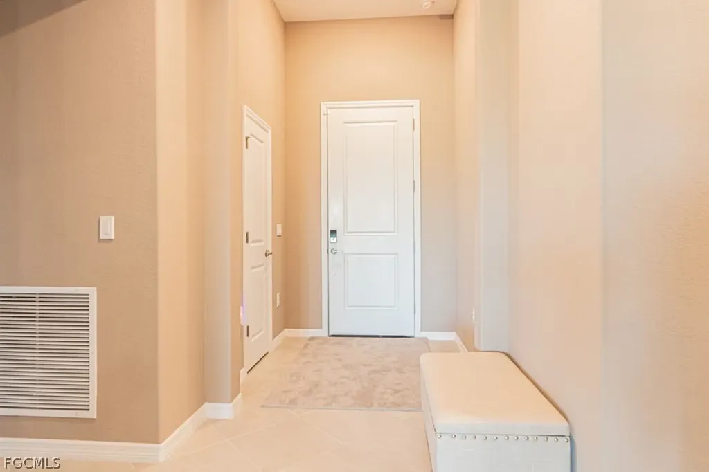 3943 E Hampton Circle Alva FL 33920