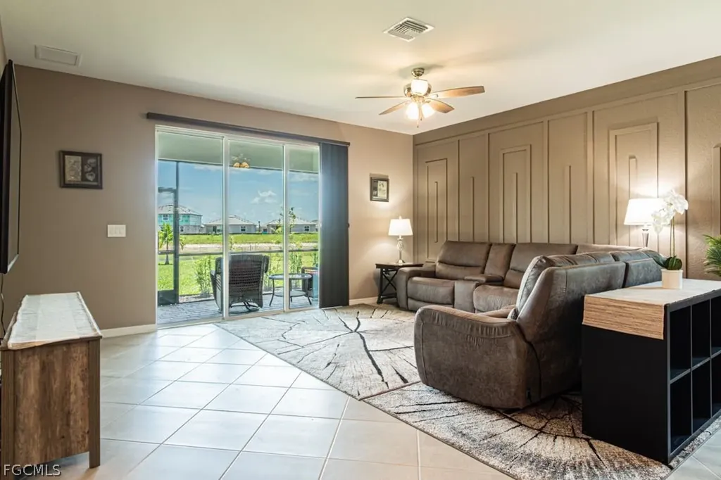 3943 E Hampton Circle Alva FL 33920