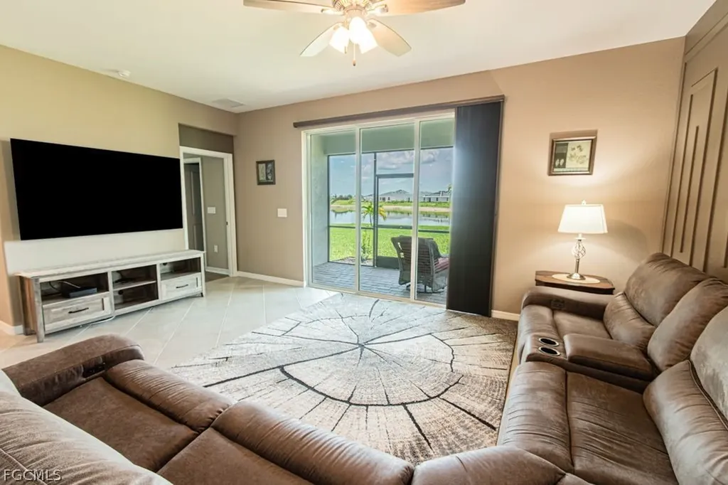 3943 E Hampton Circle Alva FL 33920