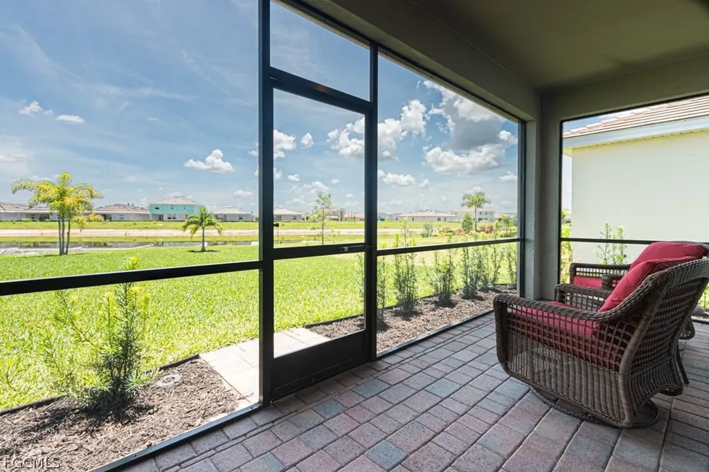 3943 E Hampton Circle Alva FL 33920