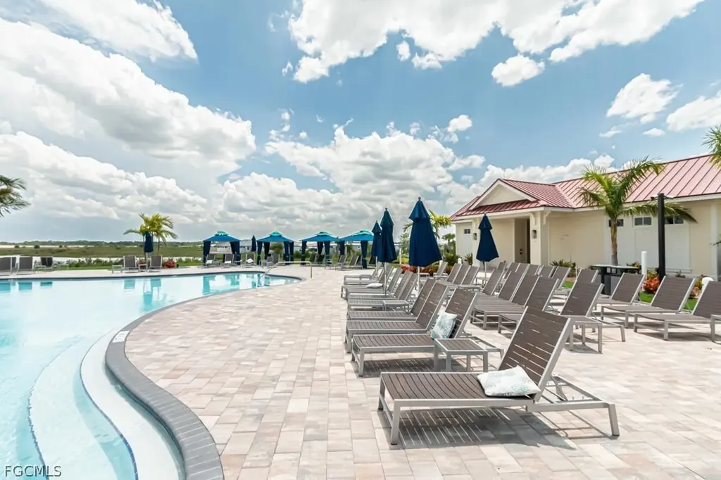 3943 E Hampton Circle Alva FL 33920