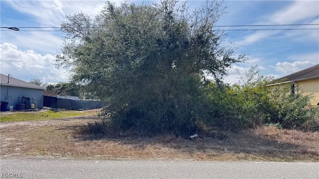 480 Redwing Street Lehigh Acres FL 33974