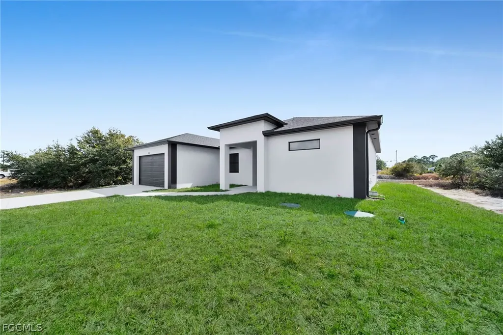 538 Raintree Street E Lehigh Acres FL 33974