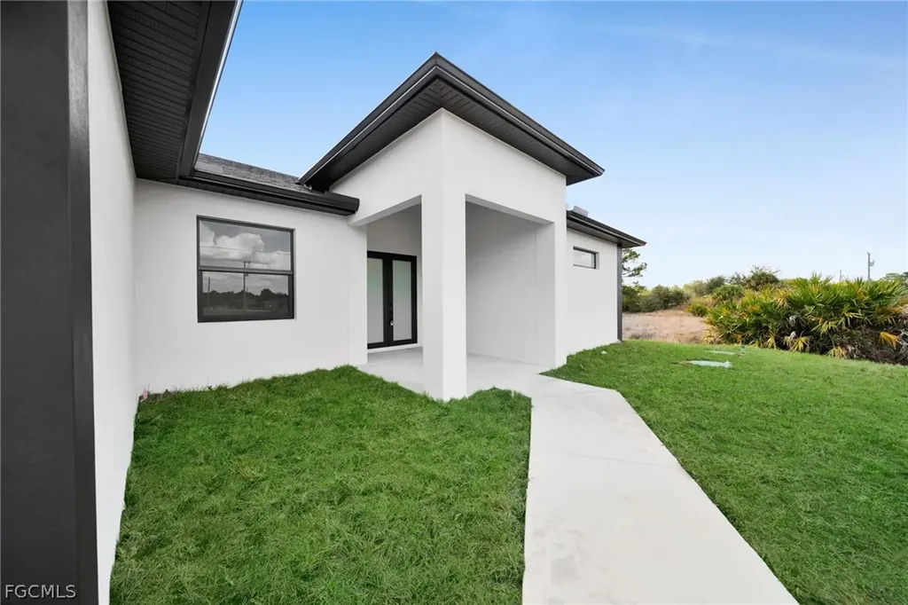 538 Raintree Street E Lehigh Acres FL 33974