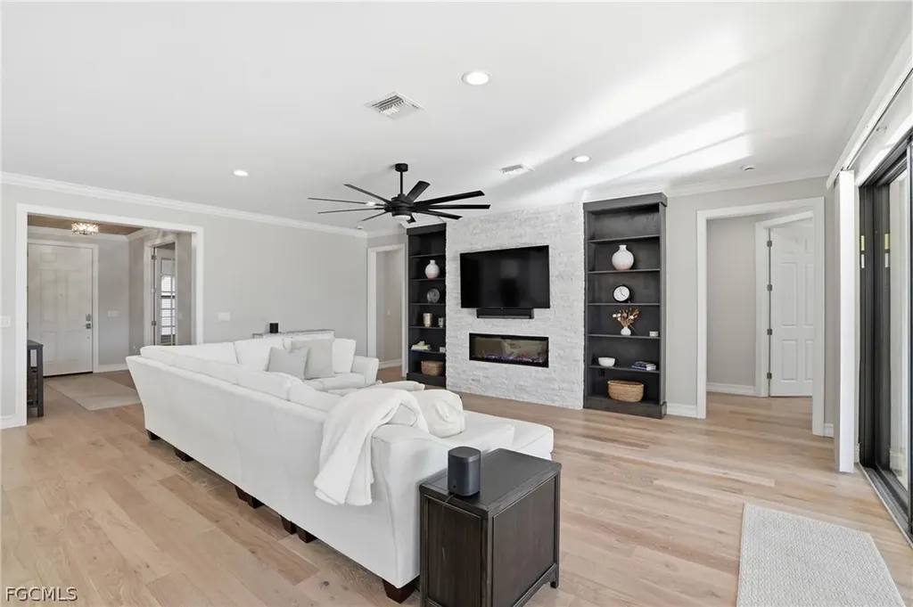 11001 Castlereagh Street Fort Myers FL 33913