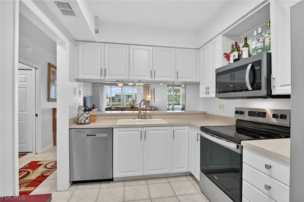14771 Hole In 1 Circle Fort Myers FL 33919