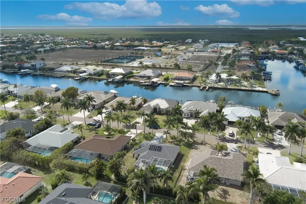 4313 SW 26th Avenue Cape Coral FL 33914