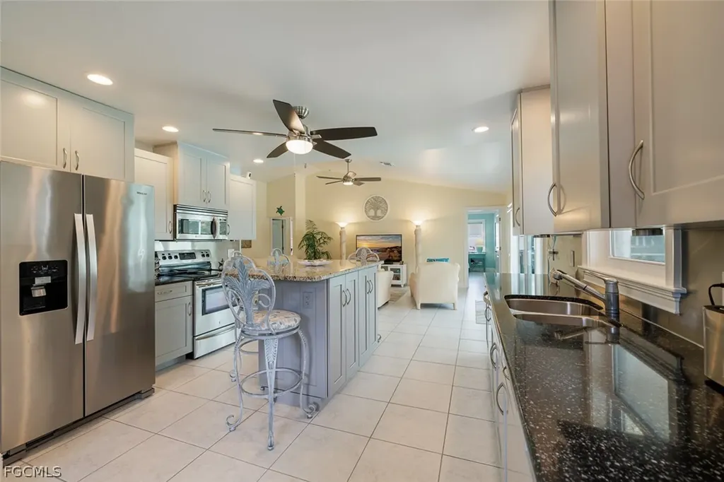 4313 SW 26th Avenue Cape Coral FL 33914