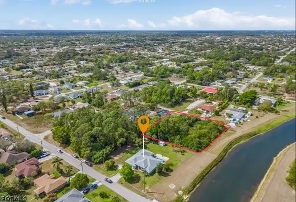 1106 Dorothy Avenue N Lehigh Acres FL 33971