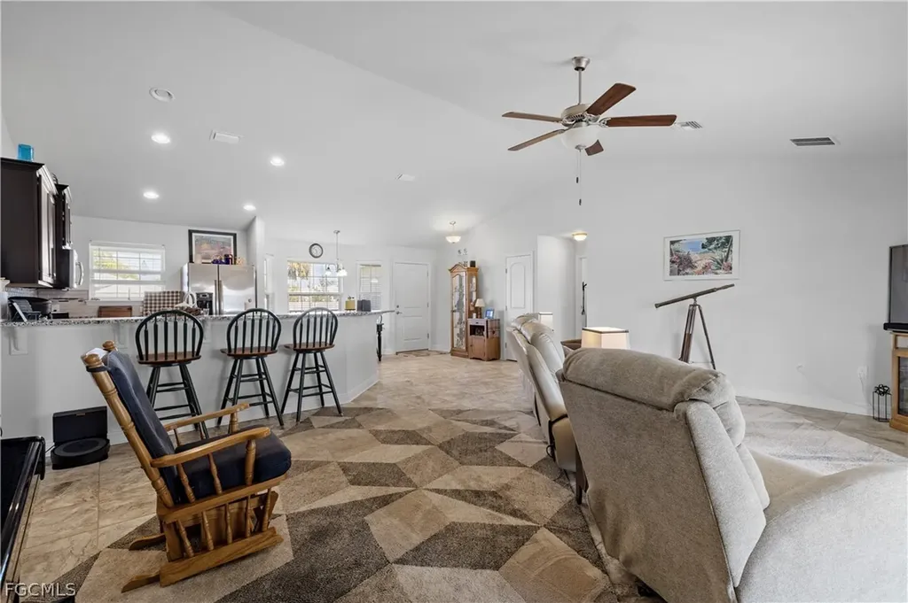 2801 NW 2nd Place Cape Coral FL 33993
