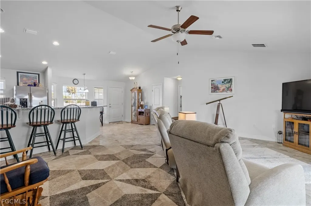 2801 NW 2nd Place Cape Coral FL 33993