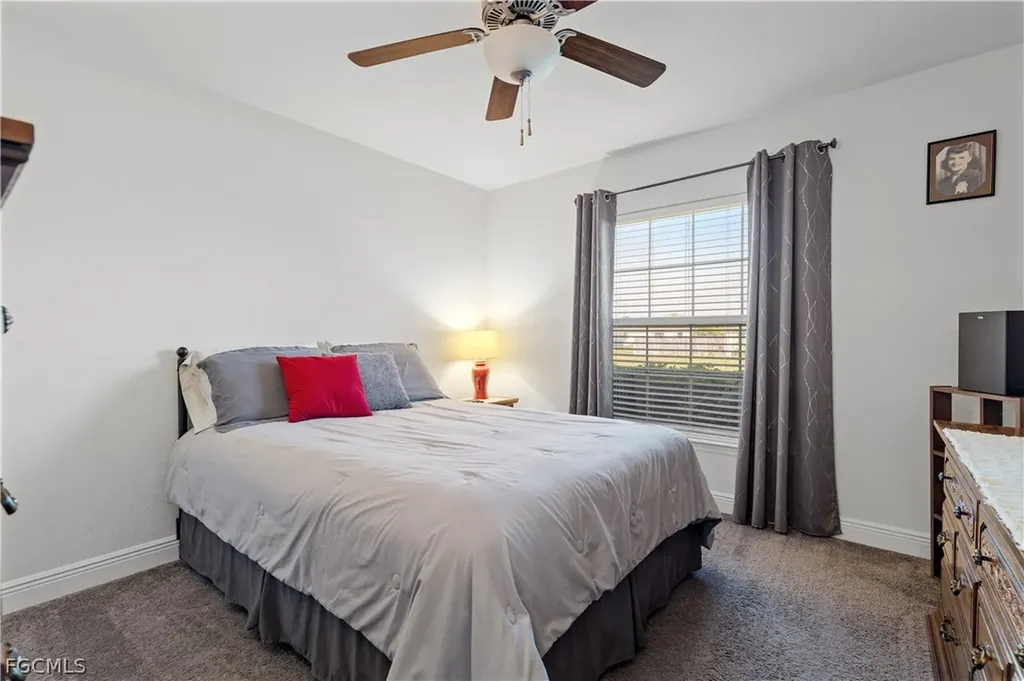 2801 NW 2nd Place Cape Coral FL 33993