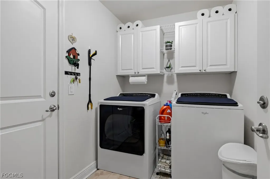 2801 NW 2nd Place Cape Coral FL 33993