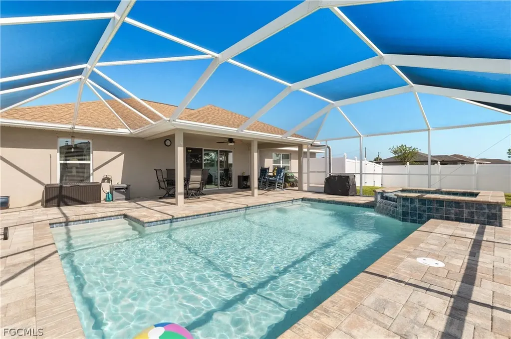 2801 NW 2nd Place Cape Coral FL 33993