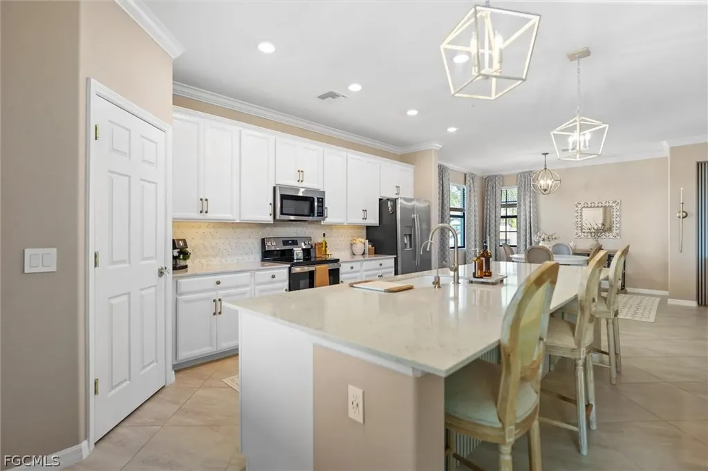 12027 Hawthorn Lake Drive Fort Myers FL 33913