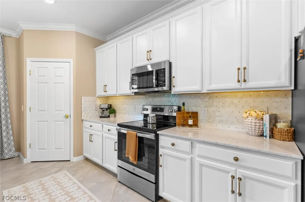 12027 Hawthorn Lake Drive Fort Myers FL 33913
