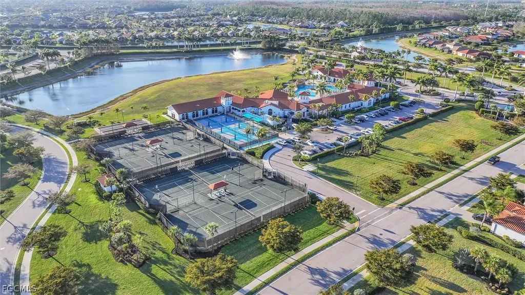 12027 Hawthorn Lake Drive Fort Myers FL 33913