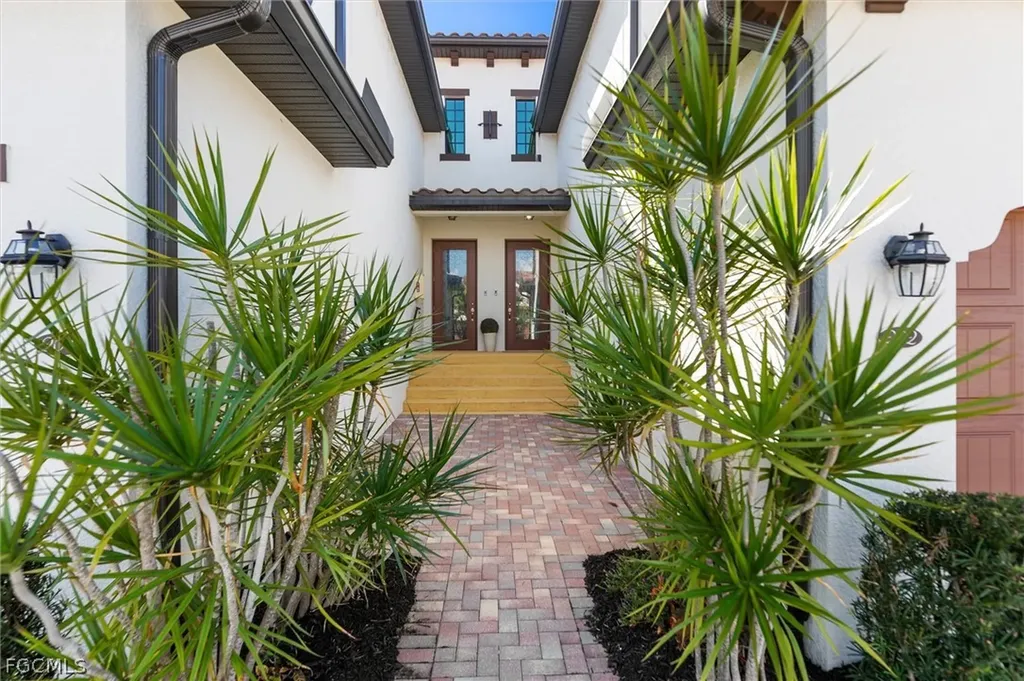 12027 Hawthorn Lake Drive Fort Myers FL 33913