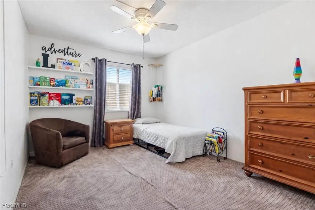 5258 Cedarbend Drive Fort Myers FL 33919