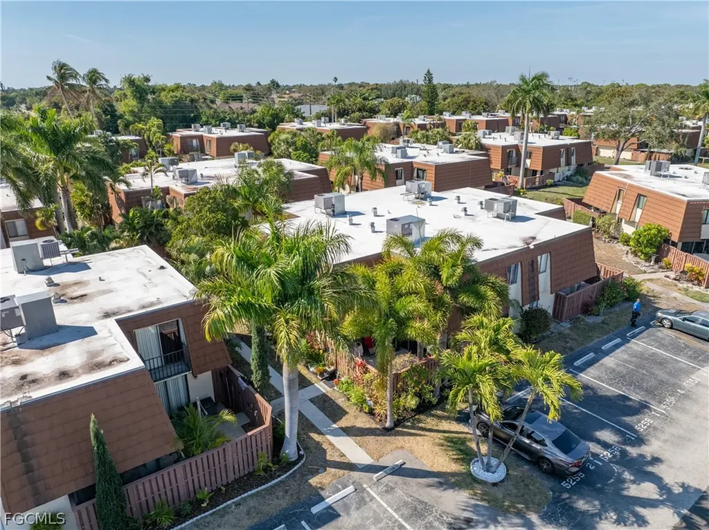 5258 Cedarbend Drive Fort Myers FL 33919