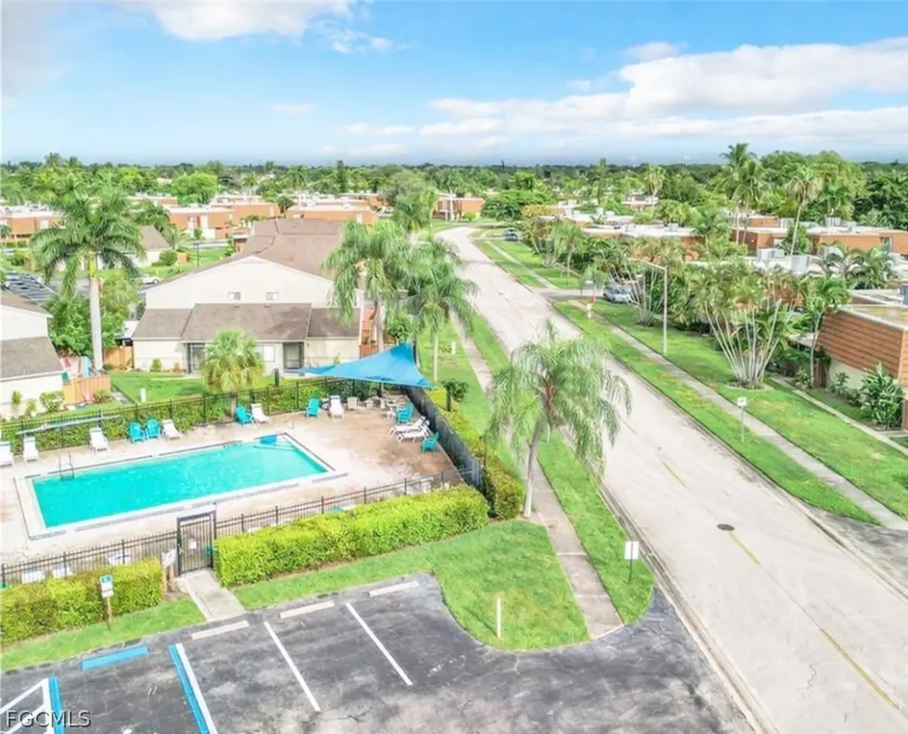 5258 Cedarbend Drive Fort Myers FL 33919