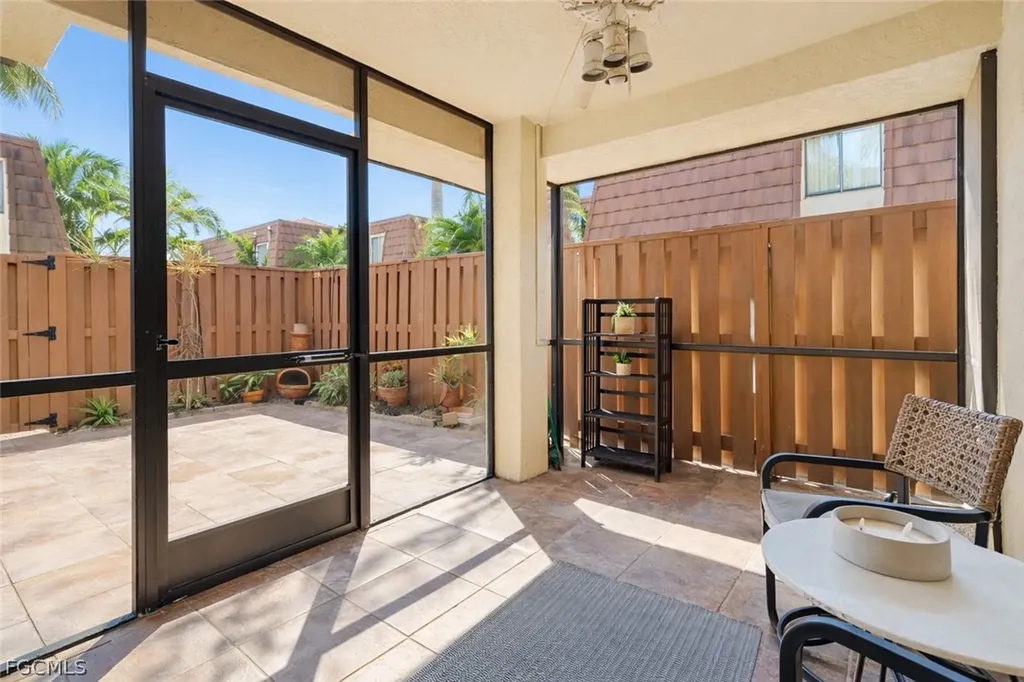 5258 Cedarbend Drive Fort Myers FL 33919