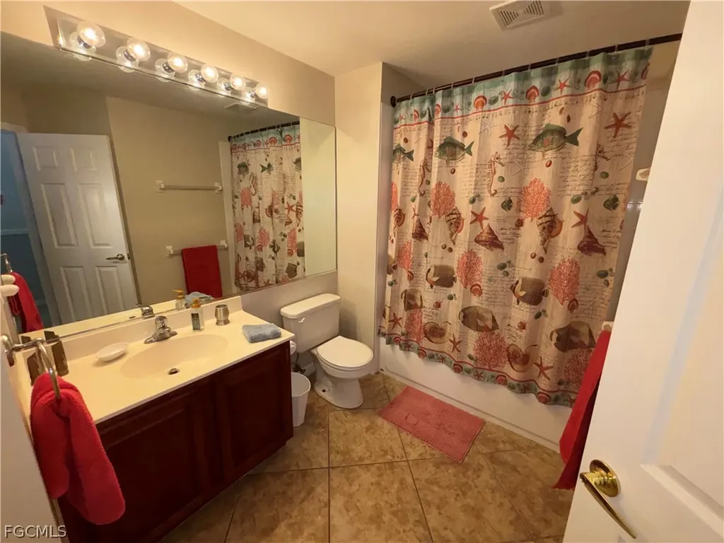 8451 Village Edge Circle Fort Myers FL 33919