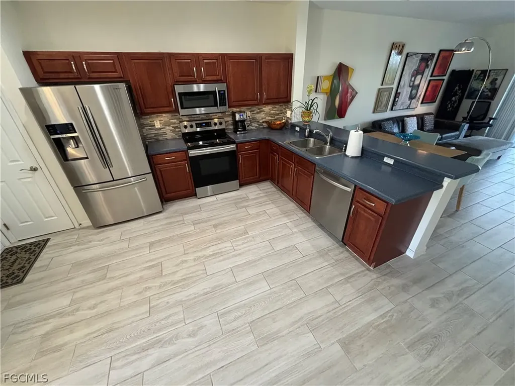 8451 Village Edge Circle Fort Myers FL 33919