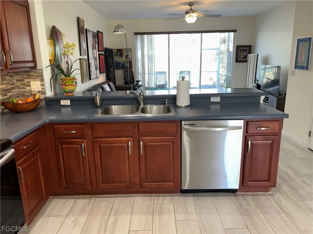 8451 Village Edge Circle Fort Myers FL 33919