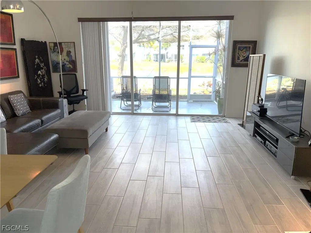8451 Village Edge Circle Fort Myers FL 33919
