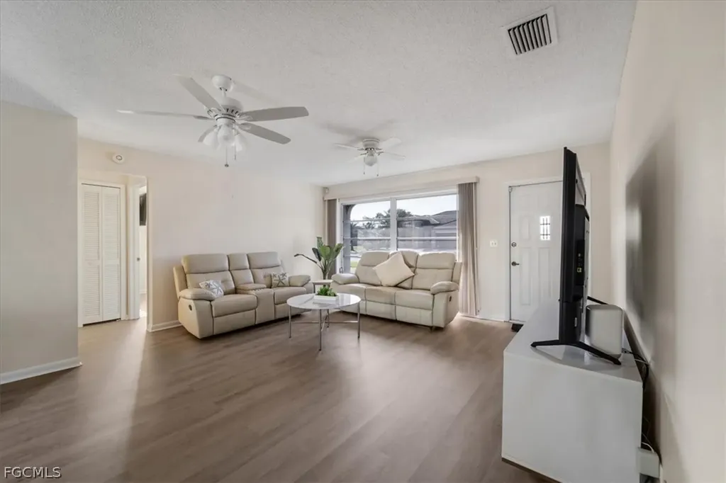 1503 SW 38th Street Cape Coral FL 33914