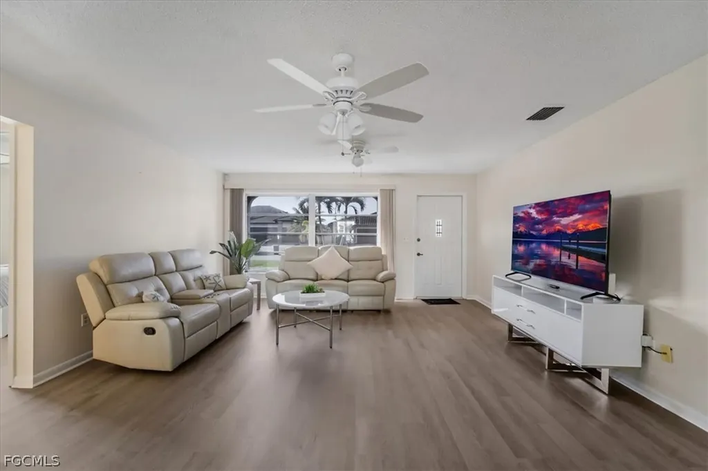 1503 SW 38th Street Cape Coral FL 33914