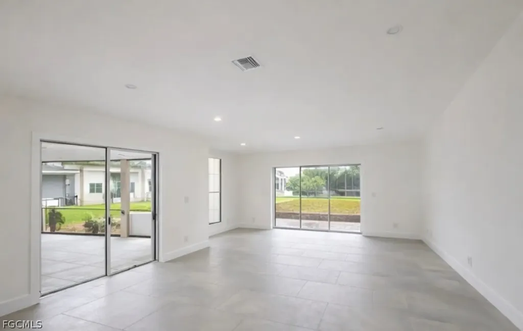 2228 SW 43rd Street Cape Coral FL 33914