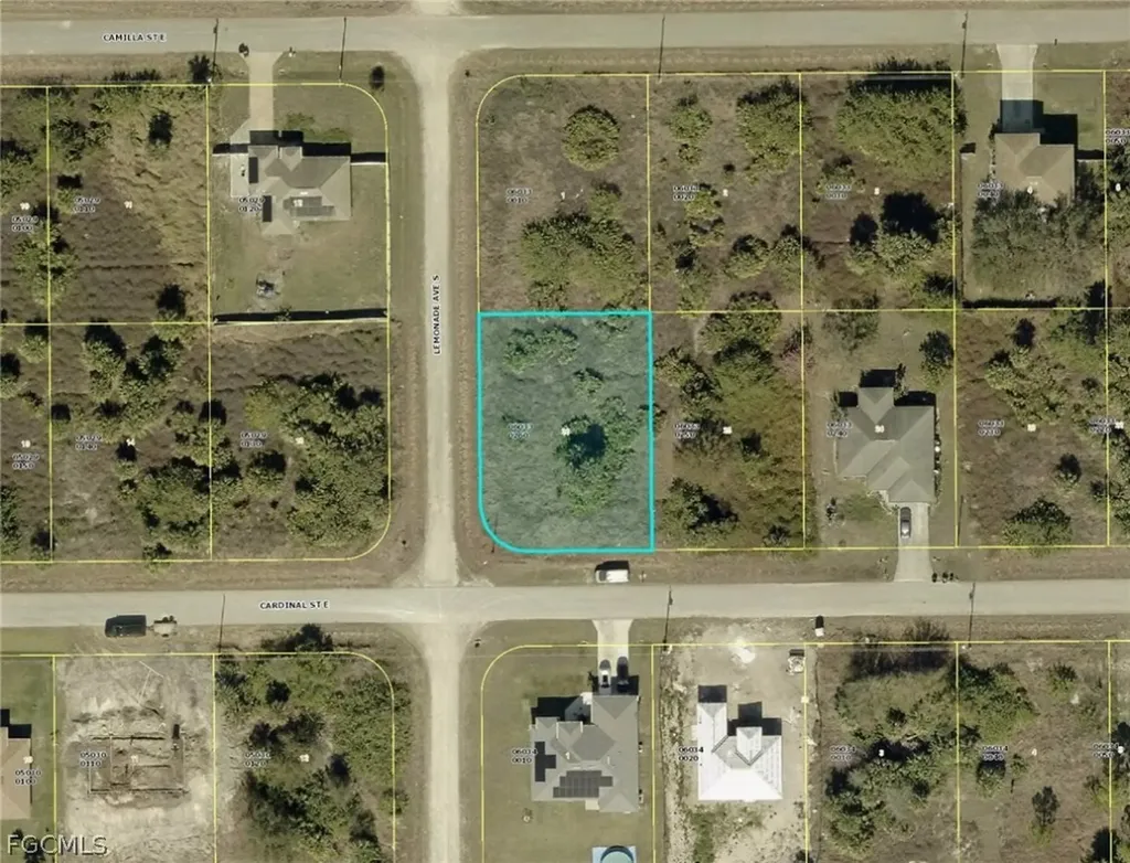 739 Cardinal Street E Lehigh Acres FL 33974