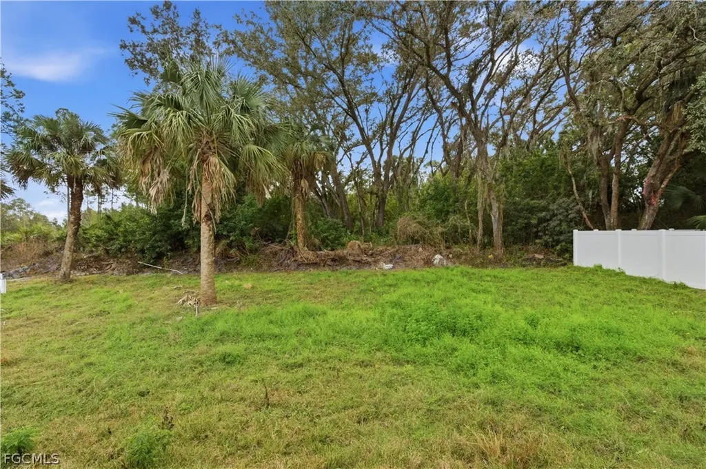 2715 28th Street W Lehigh Acres FL 33971