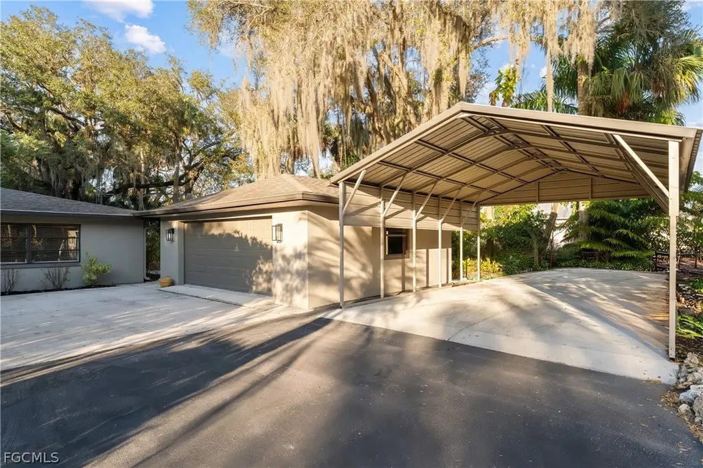 13101 Idylwild Road Fort Myers FL 33905