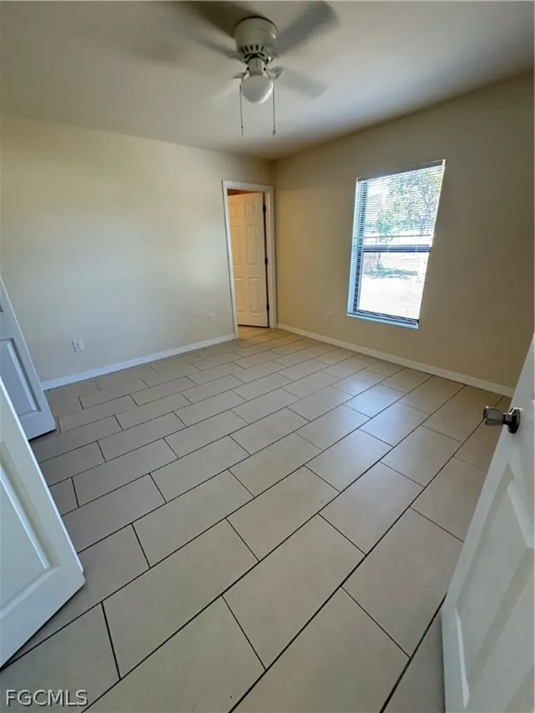 4521 SW 9th Avenue Cape Coral FL 33914