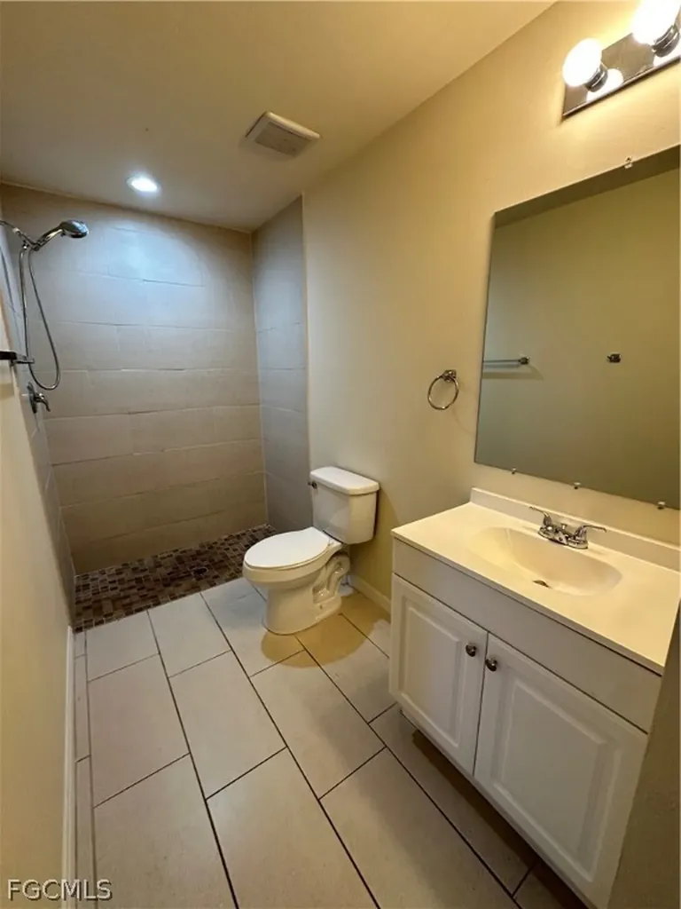 4521 SW 9th Avenue Cape Coral FL 33914